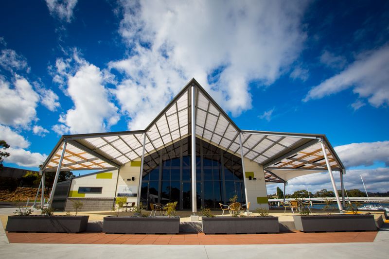 Polycarbonate Translucent
Roof Sheets